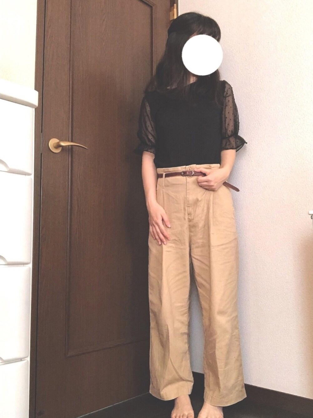 「ワイドパンツ ベージュ、レーストップス、カジュアル、透け感」｜「ROPE' PICNICのドットドビースリーブトップス（Tシャツ/カットソー、ブラック系）」を使った、saaakiさん（レディース・157cm）の夏コーディネートの1枚目の写真