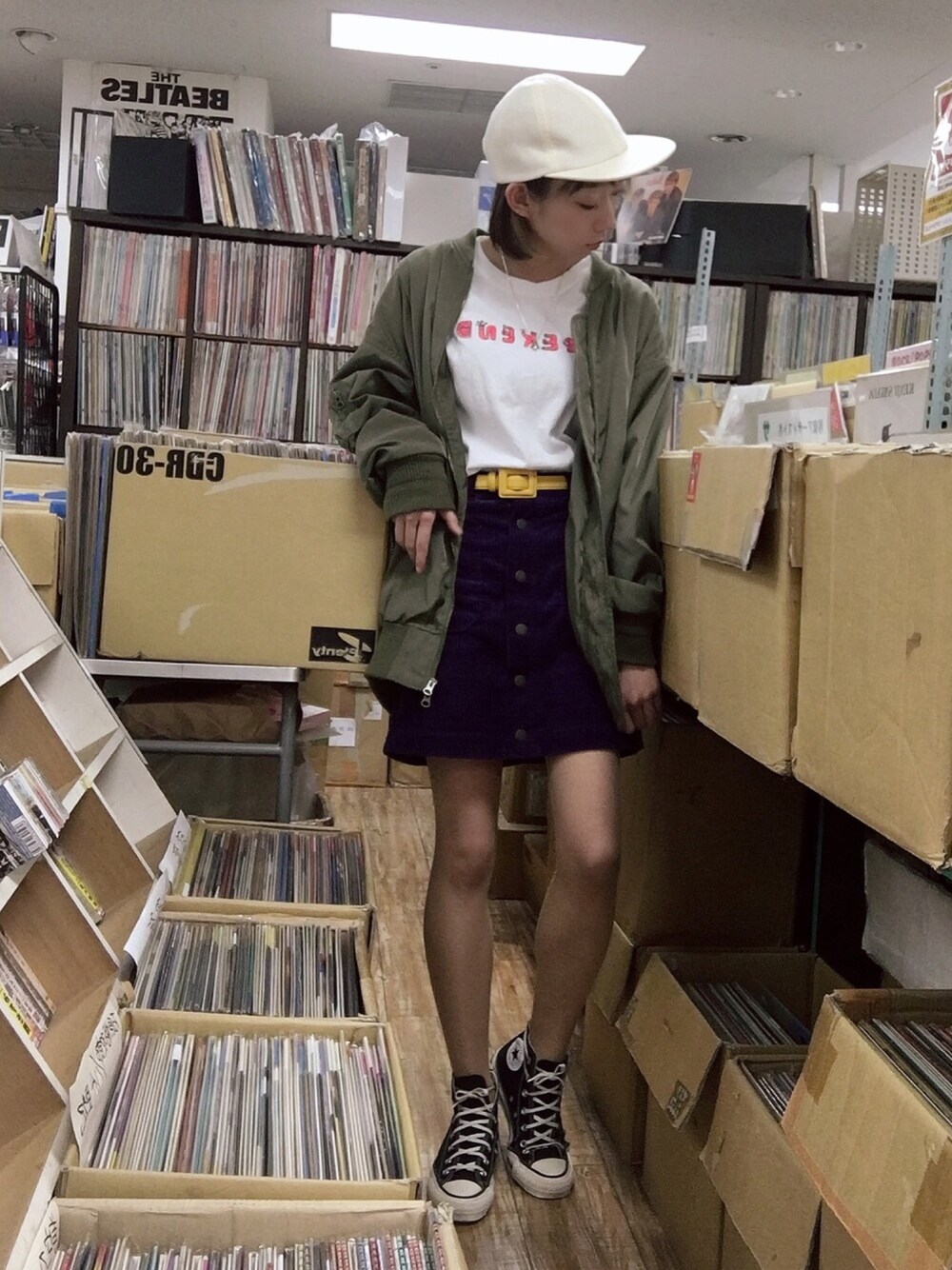 「カジュアルコーデ、ゆるコーデ、GU、春、スニーカー、ストリート、コンバース、UNUSED、カーキ」｜「Another EditionのビックMA-1/AEＭBC　BIG MA-1（MA-1、グリーン系）」を使った、ねっこさん（レディース・160cm）の春コーディネートの1枚目の写真