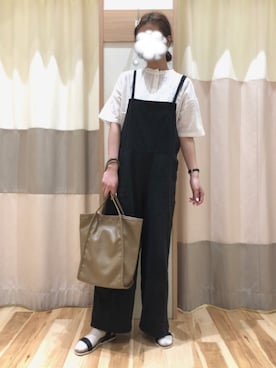 「Samansa Mos2 blue（サマンサモスモスブルー）のアイテム（サロペット/オーバーオール）」を使った、shin.さん（レディース・163cm）の春コーディネート