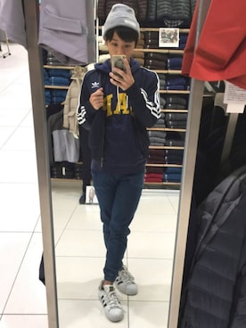 「アイテム（ジャージ）」を使った、Chihiro Tonegawaさん（メンズ・166cm・10代）の冬コーディネート