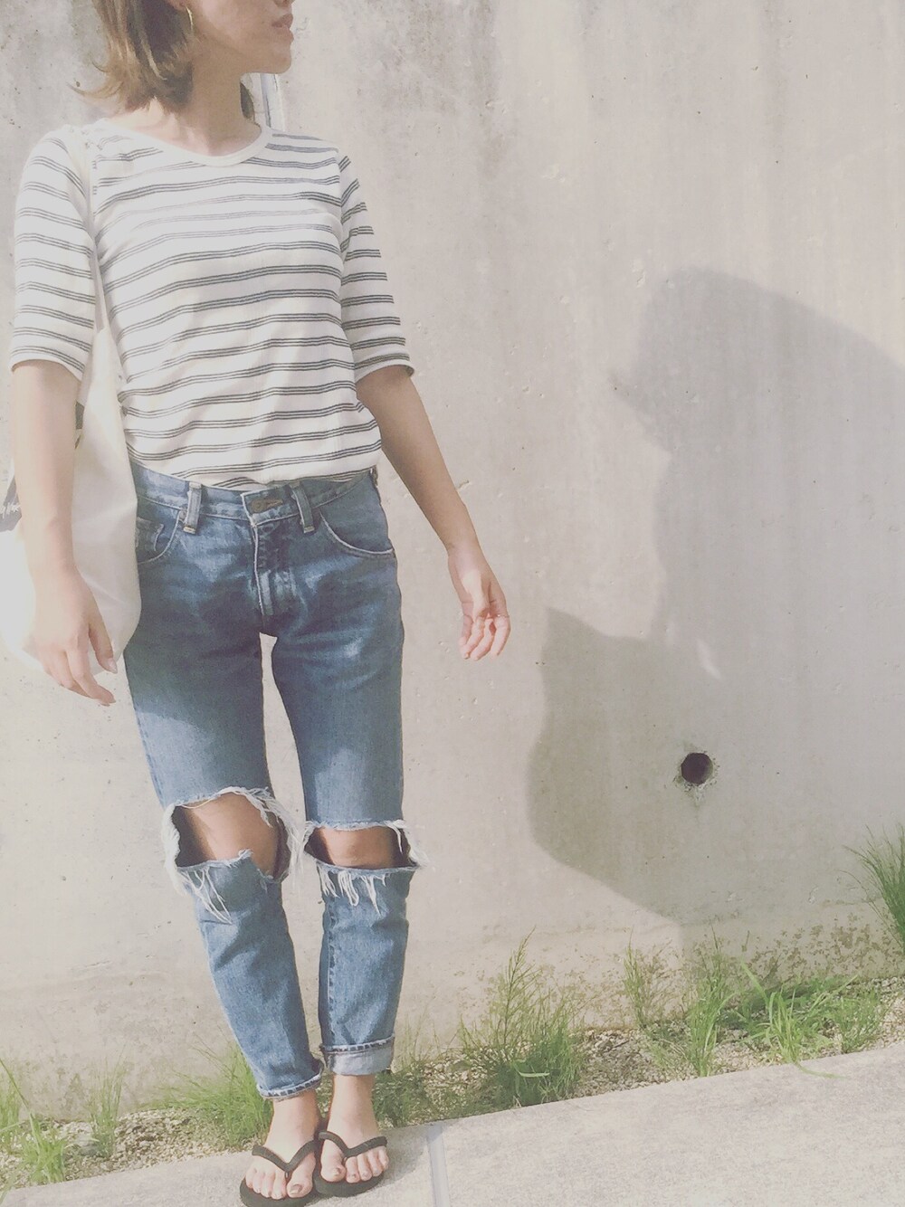 「TODAYFULのアイテム（デニムパンツ、その他）」を使った、Awamura Mihoさん（レディース・152cm）の夏コーディネートの1枚目の写真