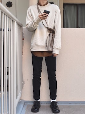 「GIVENCHY（ジバンシイ）のアイテム（チノパンツ）」を使った、すばるさん（メンズ・168cm）の秋コーディネート