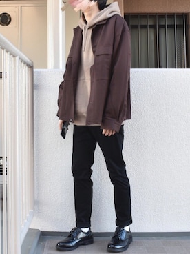 「GIVENCHY（ジバンシイ）のアイテム（チノパンツ）」を使った、すばるさん（メンズ・168cm）の春コーディネート