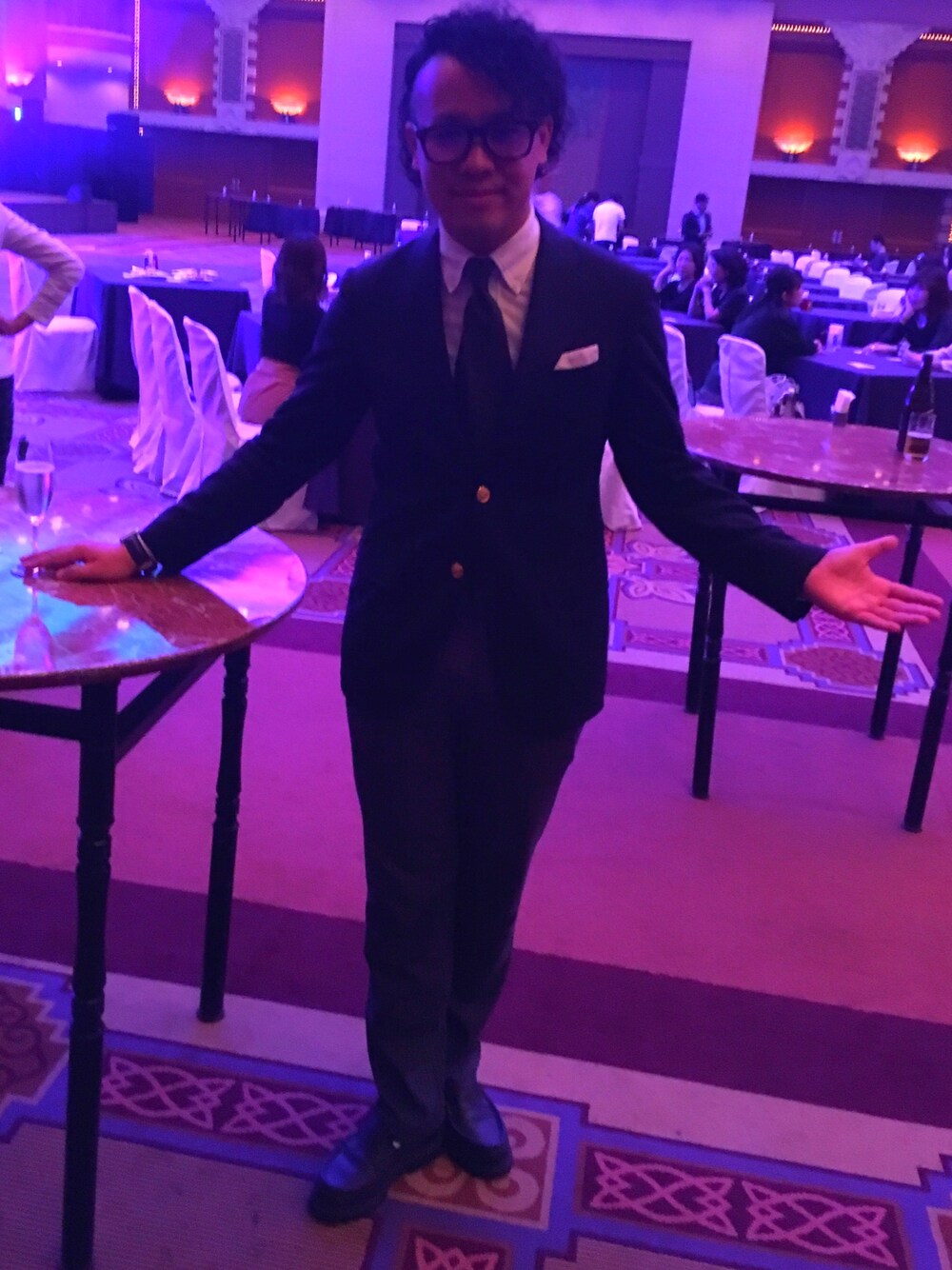 「ジャケットスタイル、メガネ男子、アイビー、パラブーツ」｜「ONLYのアイテム（テーラードジャケット、ブルー系）」を使った、Team-NBrさん（メンズ・162cm）の秋コーディネートの1枚目の写真