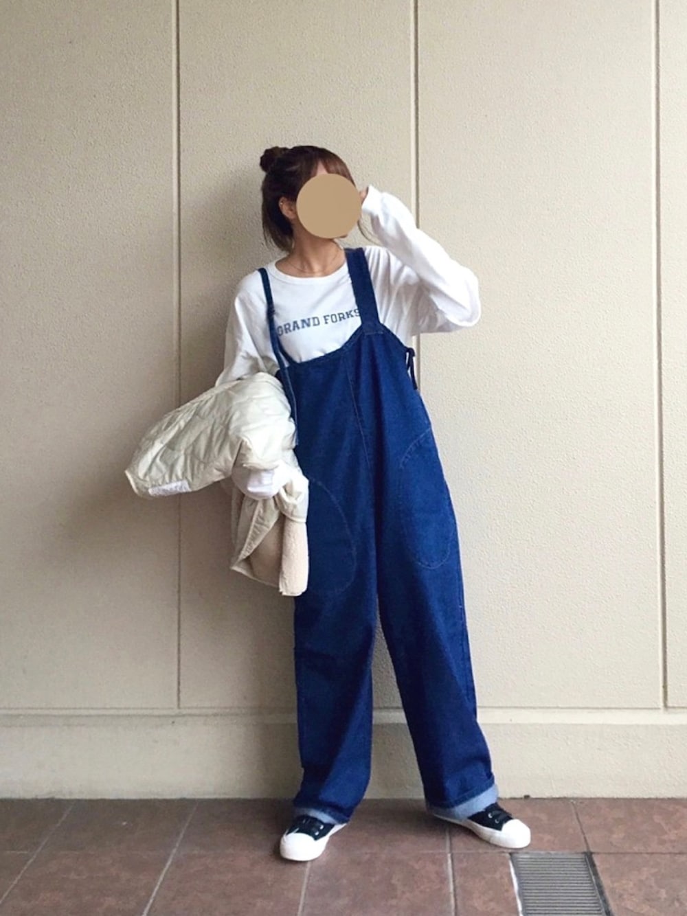 niko and...（ニコアンド）の「アシメショルダーサロペットパンツ 