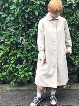 「古着のアイテム（ステンカラーコート、ベージュ系）」を使った、HUG Harajukuさん（レディース・163cm）の冬コーディネート