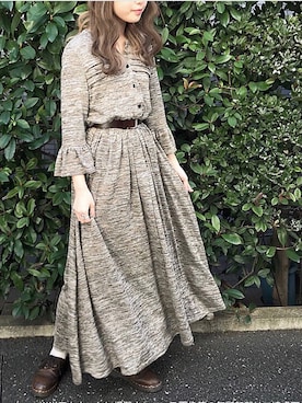 「古着のアイテム（ワンピース、ベージュ系）」を使った、HUG Harajukuさん（レディース・163cm）の冬コーディネート