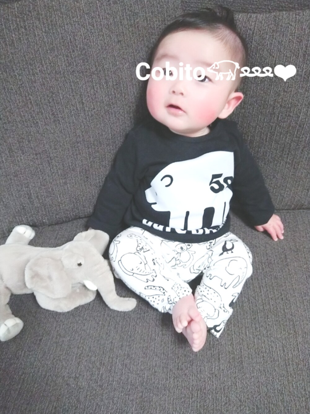 「男の子、おとこのこ、ベビーコーデ、０歳、4カ月、kids、kidsfashion」｜「西松屋のアイテム（Tシャツ/カットソー、ブラック系）」を使った、cobito_chan𓃟ﻌﻌﻌ❤︎さん（キッズ・70cm）の冬コーディネートの1枚目の写真