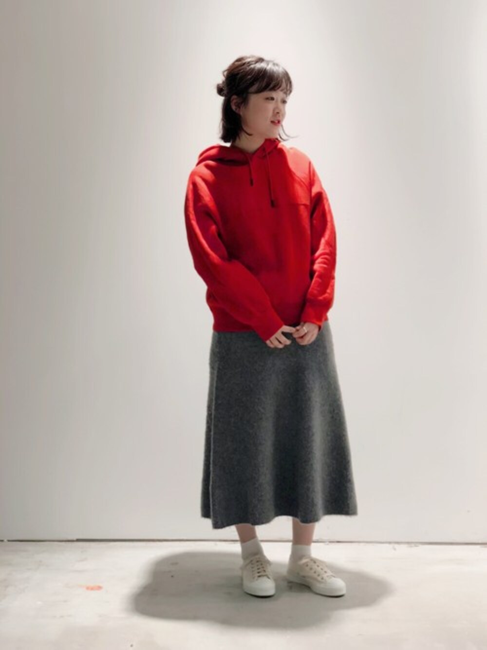 YONEDA｜UNFILのパーカーを使った秋コーディネート - WEAR