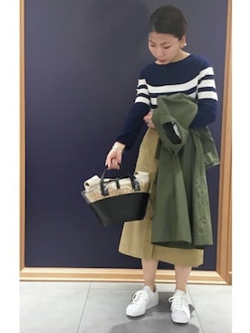 「アイテム（ステンカラーコート）」を使った、髙見さん（メンズ・160cm）の春コーディネート