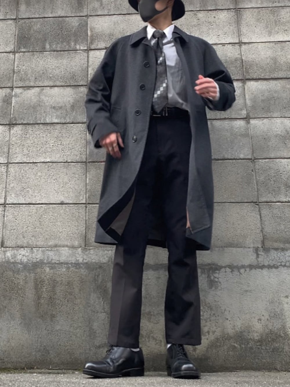 Paul Smith ツイストループロゴ レザーベルト Paul Smith COLLECTION（ポールスミスコレクション）の「TWIST