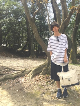 「WEGO（ウィゴー）のWEGO/キャンバスコンビトートバッグ（トートバッグ）」を使った、千波康太郎さん（メンズ・175cm）の春コーディネート