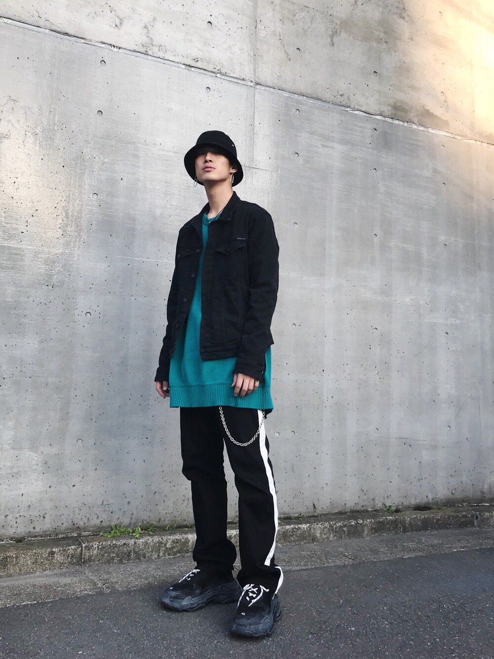 CALVIN KLEIN 205W39NYCのデニムジャケットを使った人気ファッション