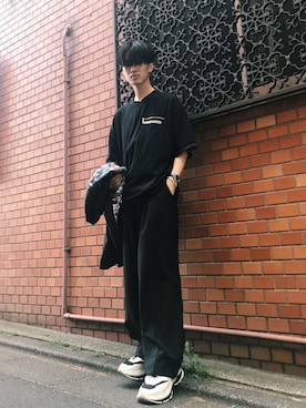 「DISCOVERED（ディスカバード）のアイテム（トップス）」を使った、KULO さん（メンズ・180cm）の春コーディネート