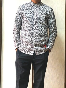 「TAKEO KIKUCHI（タケオキクチ）のアイテム（シャツ/ブラウス、ホワイト系）」を使った、フッジーさん（メンズ・180cm）の秋コーディネート