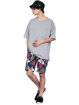 「スタッズベルト」｜「アイテム（チノパンツ）」を使った、8(eight)さん（メンズ・175cm）の夏コーディネート