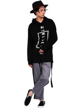 「ロング丈パーカー」｜8(eight)さん（メンズ・175cm）の秋コーディネート
