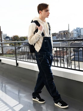 「８(eight)（エイト）のアイテム（サロペット/オーバーオール）」を使った、8(eight)さん（メンズ・180cm）の冬コーディネート