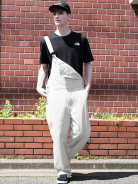 「ブラック×ホワイト」｜「アイテム（オールインワン・サロペット）」を使った、8(eight)さん（メンズ・180cm）の夏コーディネート