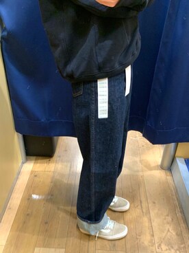 「UNIQLO（ユニクロ）のハイライズワイドストレートジーンズ（デニムパンツ）」を使った、amiさん（レディース・153cm）の冬コーディネート