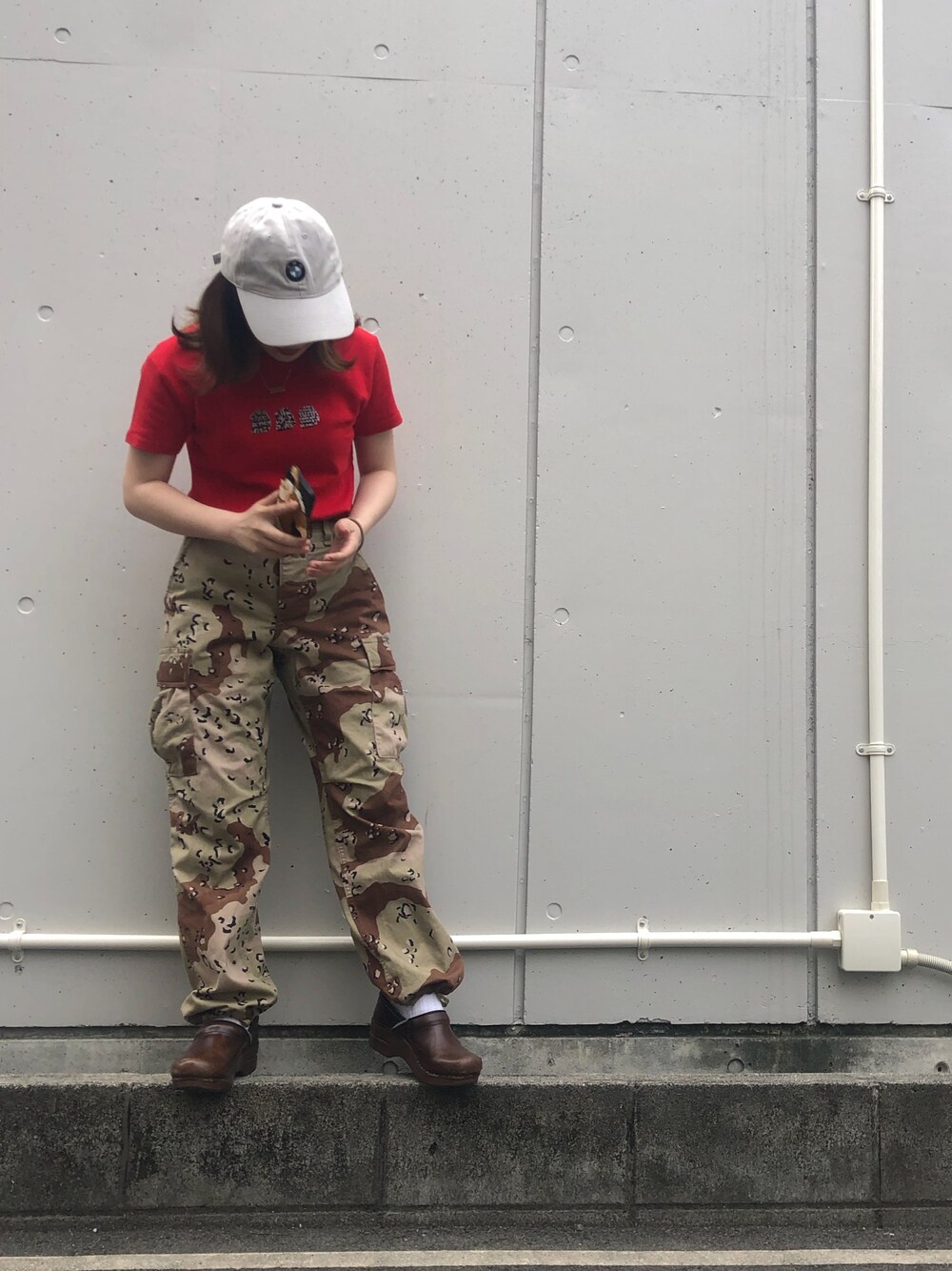 「カジュアル、古着、古着コーデ、チョコチップ、ダンスコ、軍パン、低身長、ブラウンコーデ」｜「danskoのアイテム（その他シューズ、ブラウン系）」を使った、mayugeさん（レディース・148cm）の春コーディネートの1枚目の写真