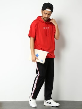 「アイテム（クラッチバッグ）」を使った、COX公式オンラインモデルさん（メンズ・180cm）の春コーディネート