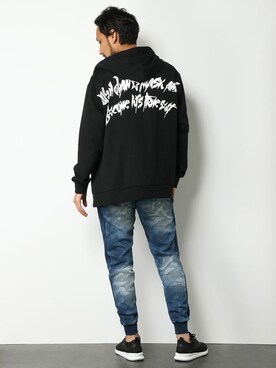 「リーボック(Reebok)」｜COX公式オンラインモデルさん（メンズ・180cm）の春コーディネート