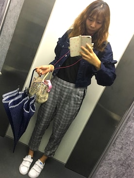 「w closet」｜「アイテム（デニムジャケット）」を使った、AKANEさん（レディース・170cm）の秋コーディネート
