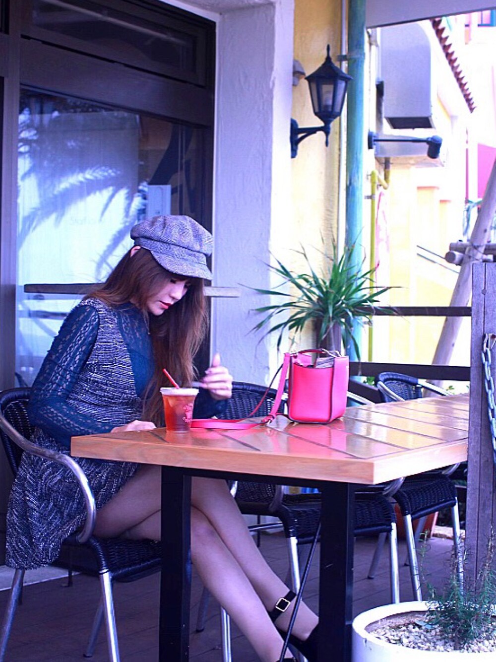 「秋コーデ、プチプラコーデ、お洒落さんとつながりたい、ママコーデ、秋、ootd、ファッション、code」｜「GRLのフラワーレースハイネックトップス（シャツ/ブラウス、グリーン系）」を使った、kumiさん（レディース・166cm）の秋コーディネートの1枚目の写真