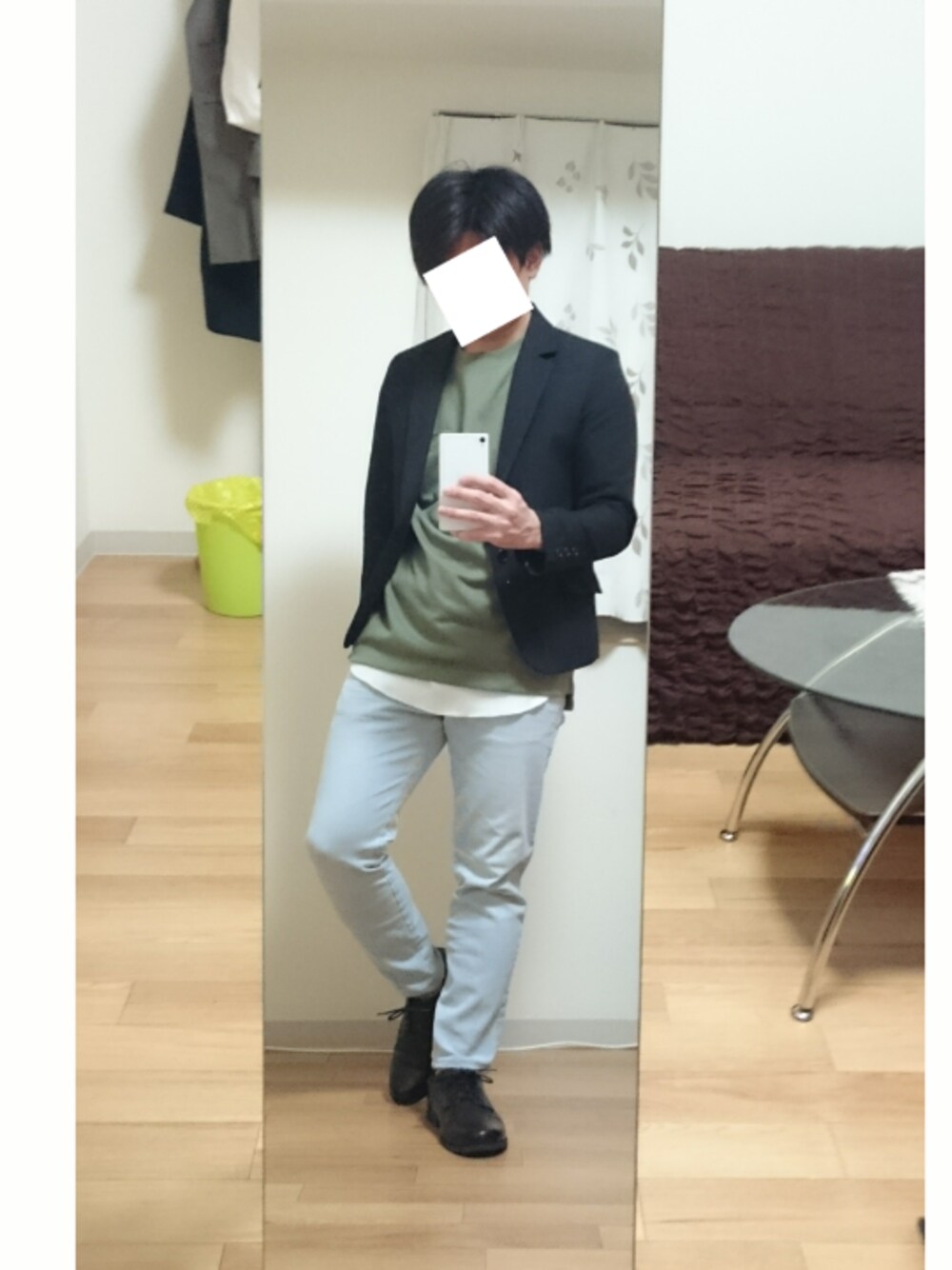 「春コーデ、レイヤードスタイル、テーラードジャケット、ビッグT、デニムパンツ、革靴」｜「VIBGYORのトロピカル　1BテーラードJKT（テーラードジャケット、ブラック系）」を使った、tskz.さん（メンズ・161cm）の春コーディネートの1枚目の写真