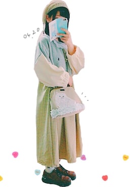 「カオリノモリ」｜「アイテム（PC・スマホグッズ/家電）」を使った、は　なさん（レディース・147cm）の春コーディネート