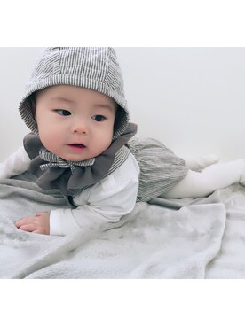 「アイテム（スタイ/よだれかけ、グレー系）」を使った、yukiさん（キッズ・70cm）の秋コーディネート