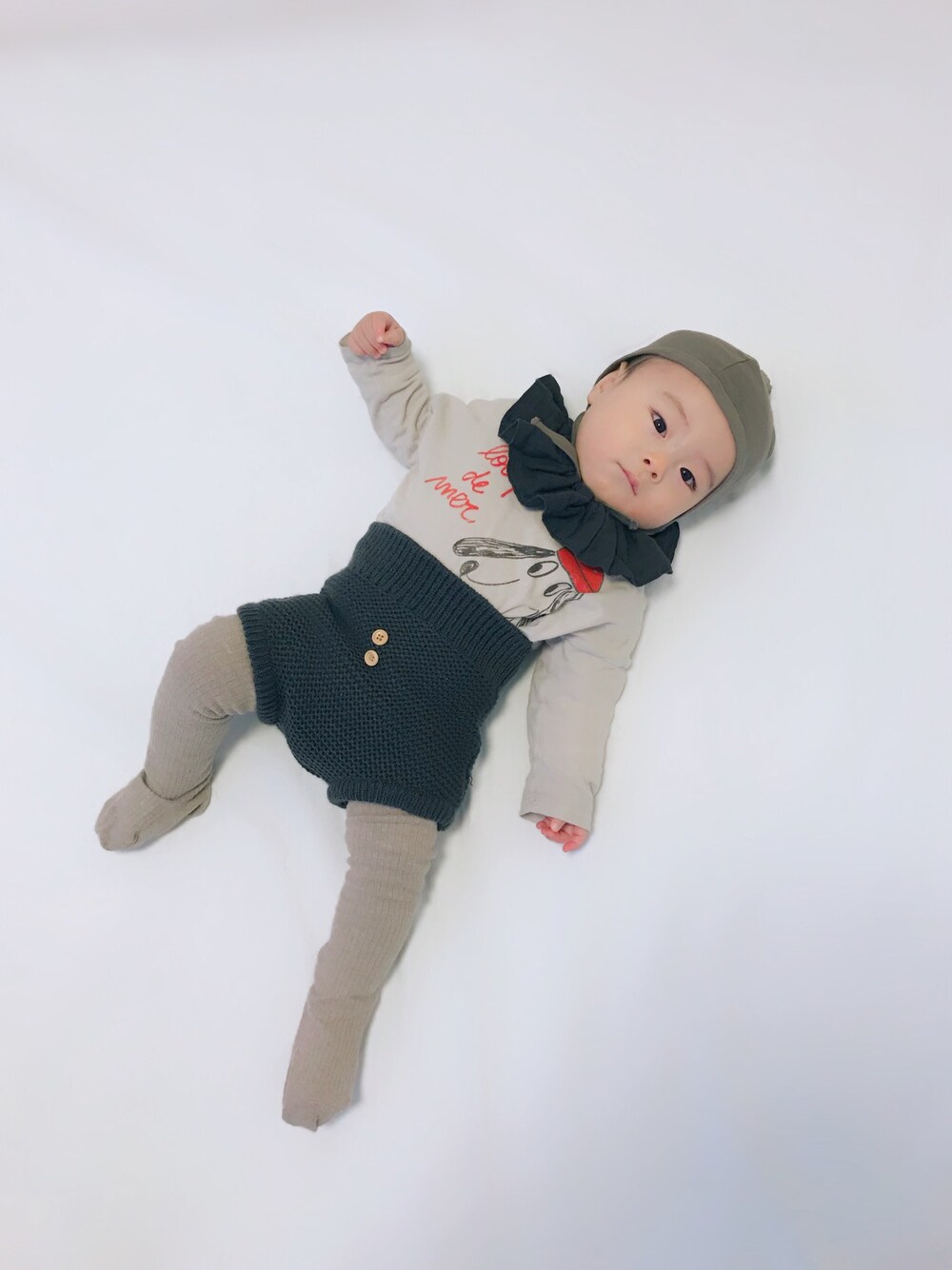 「冬、男の子、ベビーコーデ、キッズコーデ、monmimi、8ヶ月、70cm、bobochoses」｜「monmimiのアイテム（パンツ、ブラウン系）」を使った、yukiさん（キッズ・70cm）の冬コーディネートの1枚目の写真