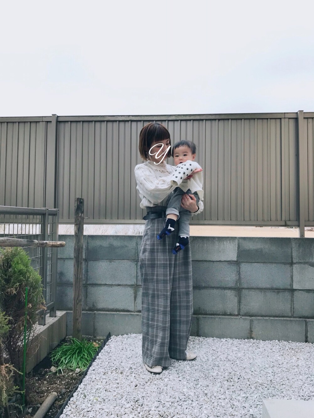 rukkilill（ルッキリル）の「60ローン×リバーレース スタンドカラー