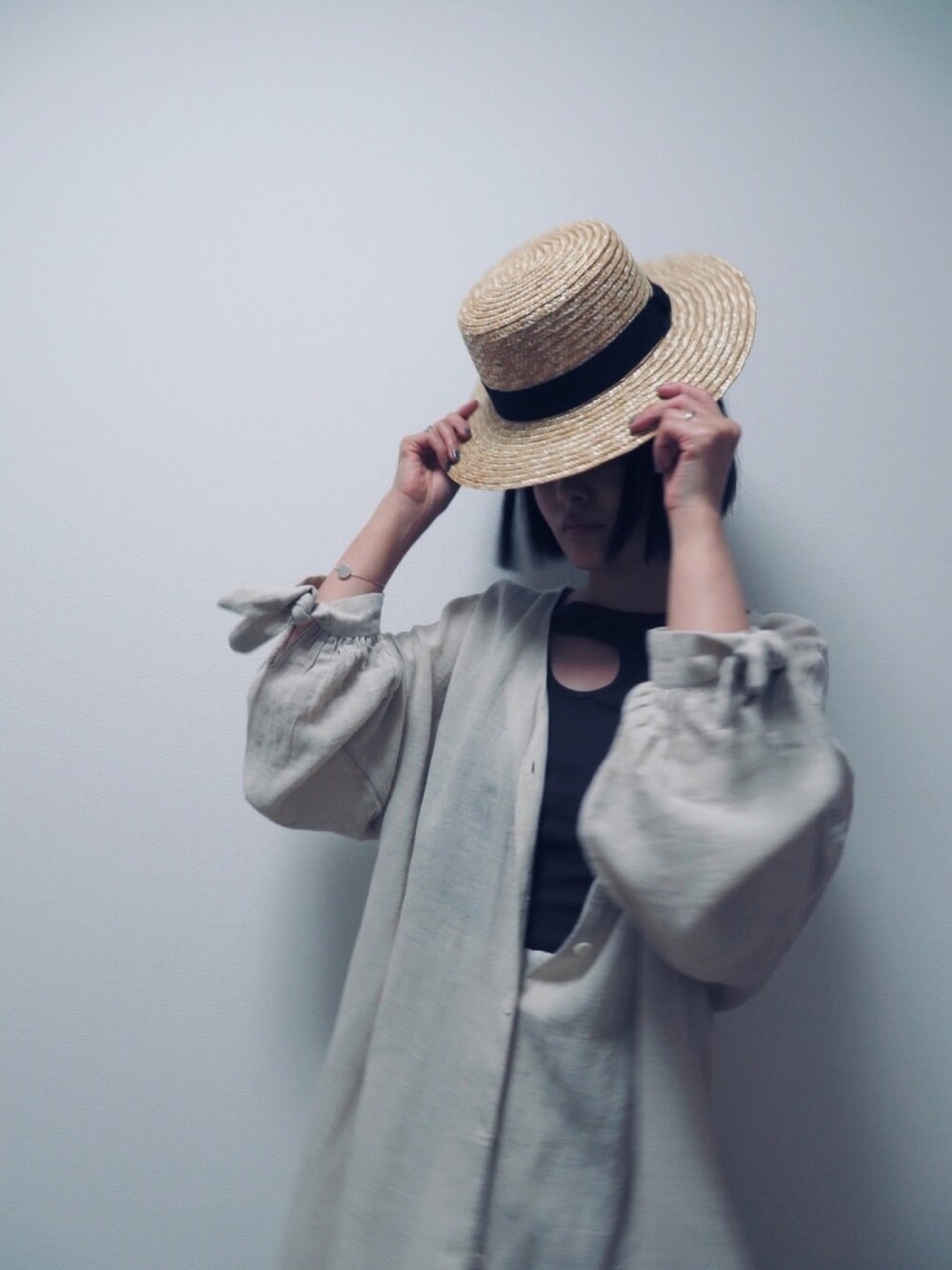 「夏コーデ、シンプルコーデ、ママコーデ、ゆるコーデ、ZARA、little suzie、むぎわら帽子、リネン、タンクトップ、ママファッション」｜「Ray BEAMSのRay BEAMS / ストロー カンカン帽（ハット、ベージュ系）」を使った、yukiさん（キッズ・80cm）の春コーディネートの1枚目の写真