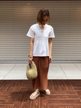 「アイテム（サンダル、ゴールド系）」を使った、kobayashiさん（レディース・160cm）の春コーディネート