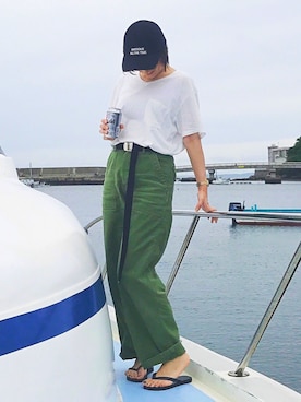 「Vネック」｜「アイテム（ビーチサンダル）」を使った、mayu.tさん（レディース・155cm）の夏コーディネート