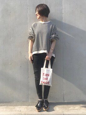 「TODAYFUL（トゥデイフル）のベンドフレームピアス（ピアス（両耳用））」を使った、mayu.tさん（レディース・155cm）の春コーディネート