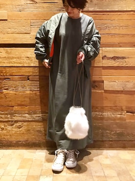 「TODAYFUL（トゥデイフル）のベンドフレームピアス（ピアス（両耳用））」を使った、mayu.tさん（レディース・155cm）の秋コーディネート