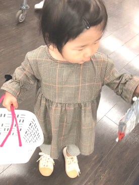 「Birthday（バースデイ）のアイテム（ワンピース、ブラウン系）」を使った、yuuuiriさん（キッズ・80cm）の秋コーディネート