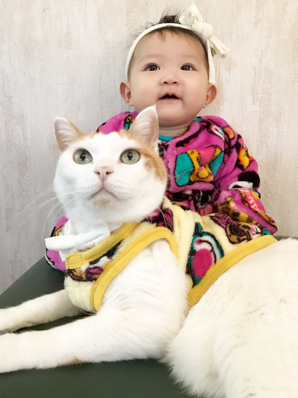 「cherichu❤︎、チェリッチュ、babyfashion、ベビーファッション、babycode、ベビーコーデ、babygirl 、ベビーガール、おそろコーデ、ネコちゃん」｜「チェリッチュのアイテム（ロンパース、ピンク系）」を使った、NONNONさん（キッズ・60cm）の春コーディネートの1枚目の写真