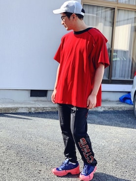 「MONCLER（モンクレール）のアイテム（帽子）」を使った、HirôtaKa_sTさん（メンズ・172cm）の春コーディネート