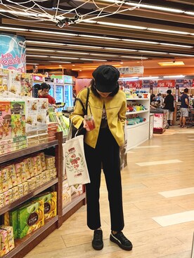 「ZARA（ザラ）のアイテム（ブルゾン、イエロー系）」を使った、睡不够的爱美丽さん（レディース）の秋コーディネート