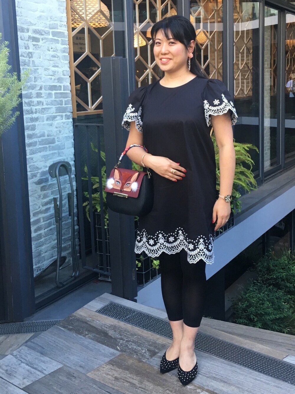 「原宿、ライブ帰り」｜「kate spade new yorkのアイテム（ワンピース、ブラック系）」を使った、lilypopさん（レディース・158cm）の秋コーディネートの1枚目の写真