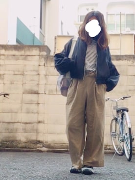 「ナチュラル」｜「アイテム（MA-1）」を使った、noncoさん（レディース・165cm）の秋コーディネート
