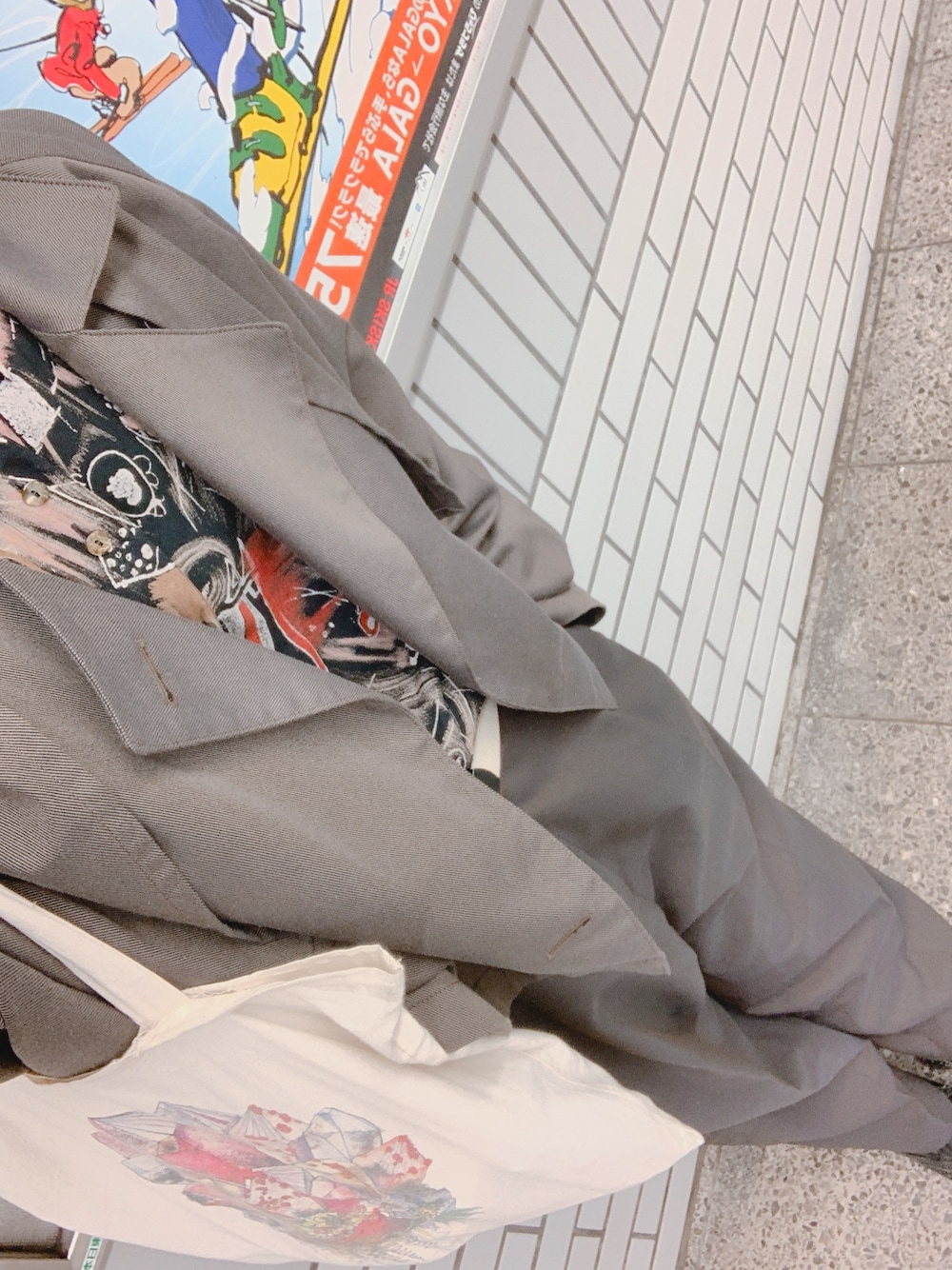「ジャケット、トレンチコート、ショート丈コート、jieda」｜「Jiedaの＜JieDa＞ SHORT TRENCH JKT/ショートトレンチコート（トレンチコート、グレー系）」を使った、Satoさん（メンズ・172cm）の冬コーディネートの1枚目の写真
