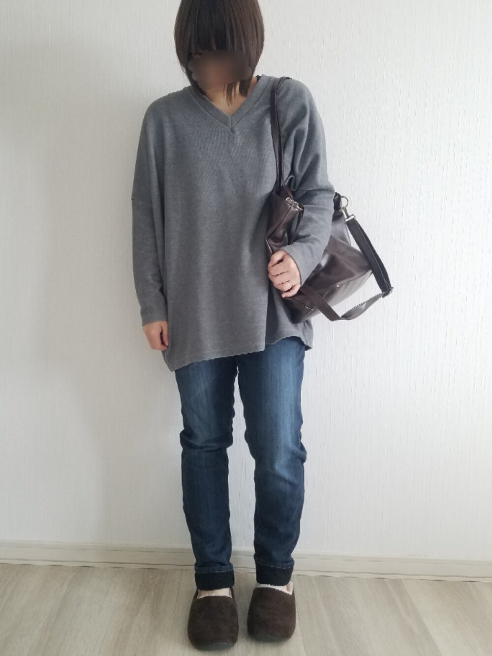 「あけましておめでとうございます！、冬コーデ、GU、ぽっちゃり、低身長、低身長コーデ、カジュアルコーデ、初詣、スキニーデニム、チュニック」｜「GUのアイテム（チュニック、グレー系）」を使った、律さん（レディース・153cm）の冬コーディネートの1枚目の写真