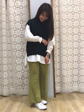 「earth music&ecology（アースミュージックアンドエコロジー）のセンタープレスフレアパンツ ＊（その他パンツ）」を使った、miyuchim0015さん（レディース・150cm）の秋コーディネート