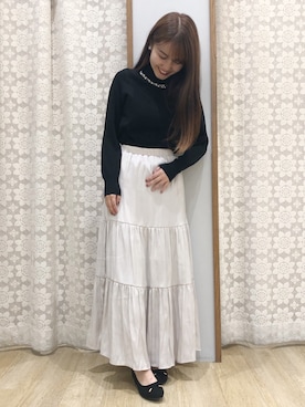 「earth music&ecology（アースミュージックアンドエコロジー）のサテンティアードスカート ＊●（スカート）」を使った、miyuchim0015さん（レディース・150cm）の秋コーディネート