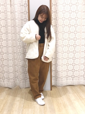 「コーデュロイテーパードパンツ」｜miyuchim0015さん（レディース・150cm）の秋コーディネート